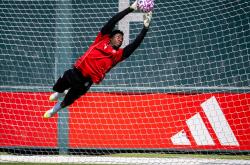 开云体育app-包含曼联新援表现抢眼：助球队迎来连胜的词条