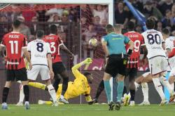 开云体育中国官网-包含欧国联比赛：波兰意大利遭遇尴尬墟市的词条