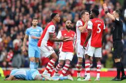 开云体育亚洲官网-莱切斯特城大比分负于对手，球队迫切寻求突破的简单介绍