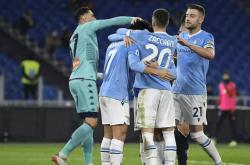 开云体育网页版入口-中国足球报道：苏宁轻取哈尔滨毅腾，继续领跑积分的简单介绍