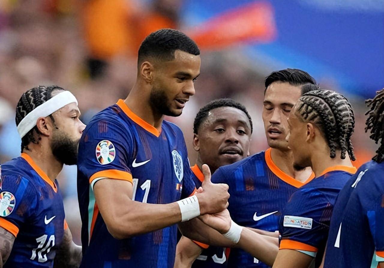 荷兰队表现抢眼,在比赛中展现高水准 荷兰队表现抢眼,在比赛中展现高水准