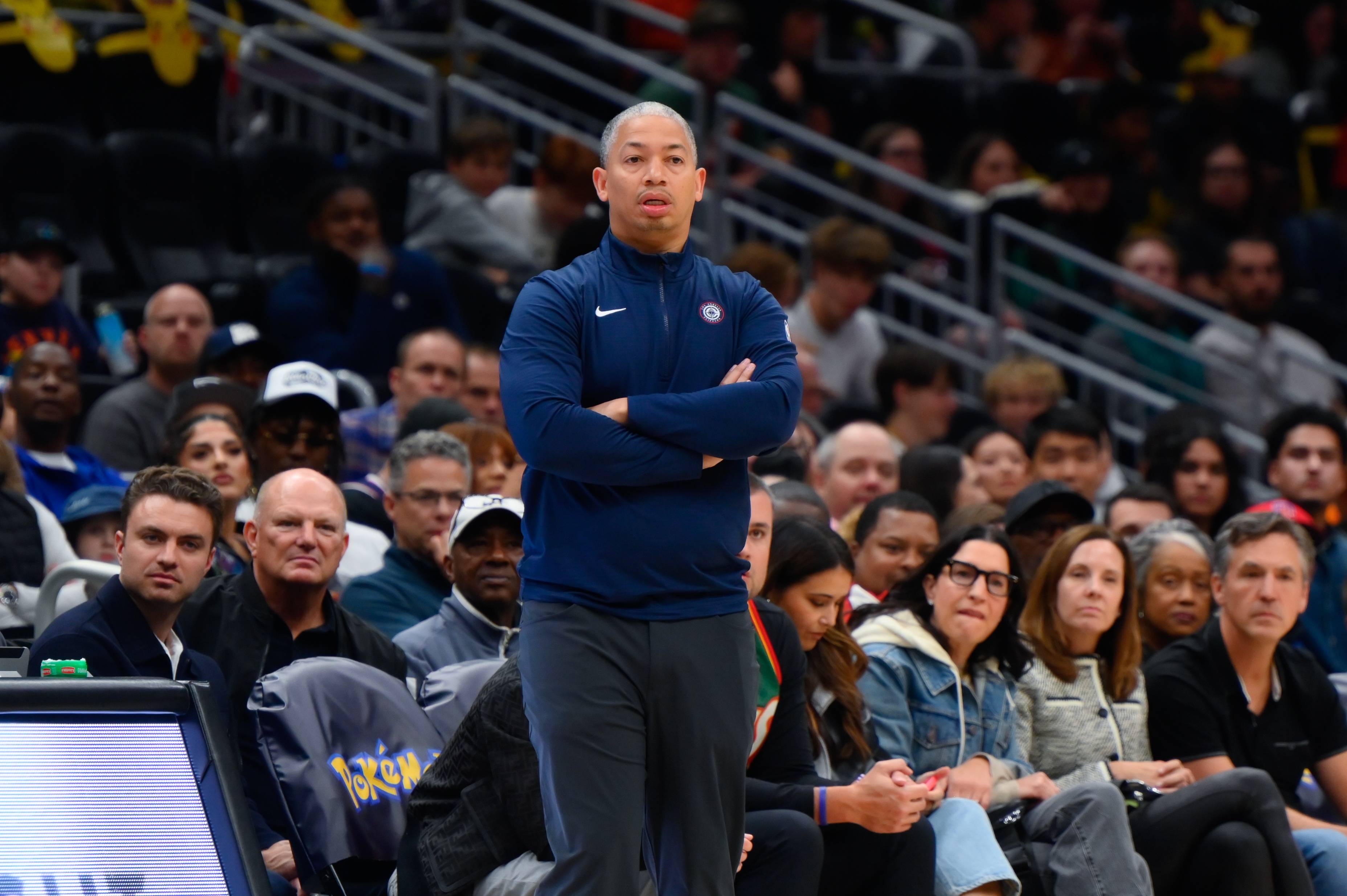 包含爵士客场获胜快船，康利单节进攻爆发的词条