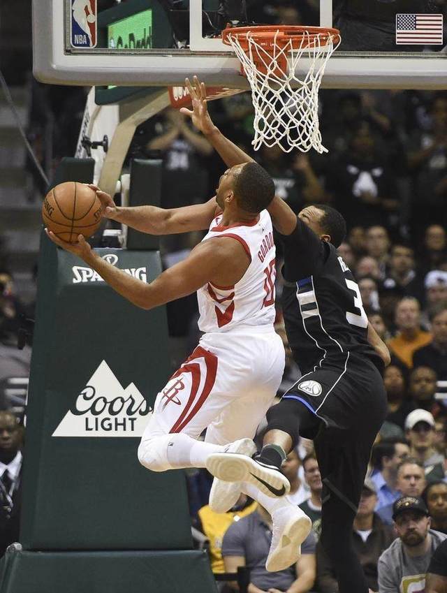 夏莱主场连胜,球队状态回暖 夏莱主场连胜,球队状态回暖