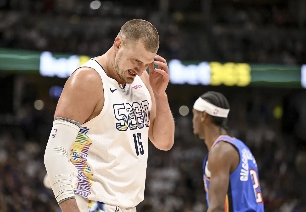 魔术主场气走黄蜂,福尼耶得分领先 魔术主场气走黄蜂,福尼耶得分领先