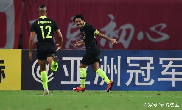 包含上港客场逆转富力，继续追赶榜首的词条