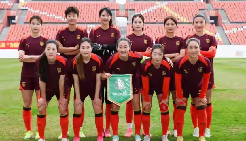 加拿大女足队员集体发挥,取得胜利晋级 加拿大女足队员集体发挥,取得胜利晋级